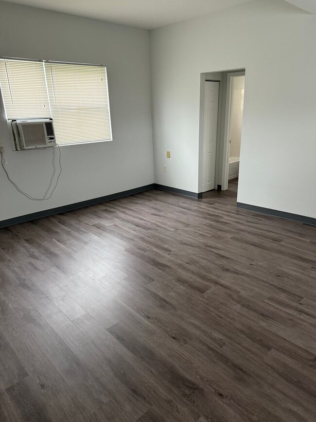 813 Dumbarton Ave in Baltimore, MD - Building Photo - Building Photo