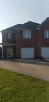 405 S Pointe Dr in Winterville, NC - Building Photo