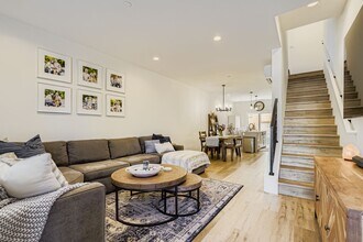 4205 SW Raymond St in Seattle, WA - Building Photo - Building Photo