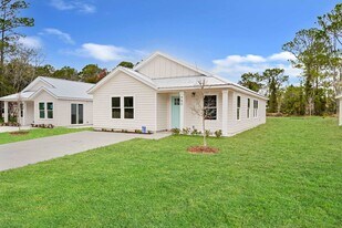 980 W 9th St in St. Augustine, FL - Building Photo