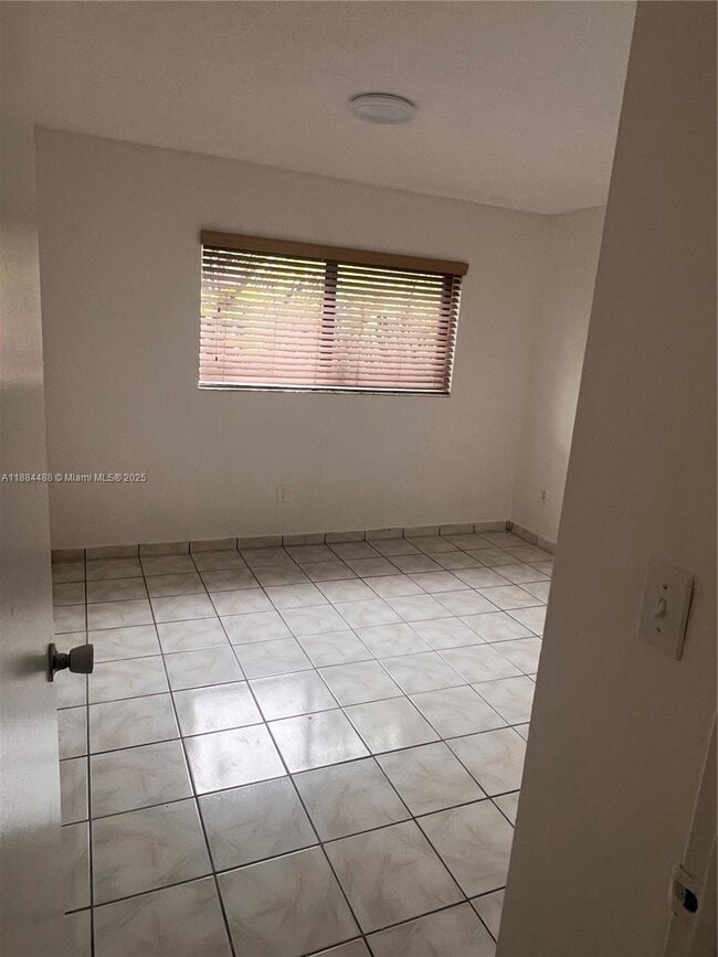 10851 SW 2nd St in Miami, FL - Building Photo - Building Photo