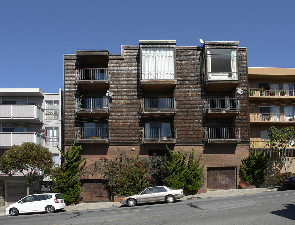 1670 Sutter St in San Francisco, CA - Building Photo