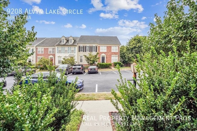9208 Alvyn Lake Cir in Bristow, VA - Building Photo - Building Photo