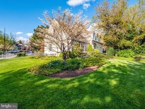 4836 Leland St in Bethesda, MD - Building Photo - Building Photo