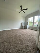 8110 Loretta Day Dr in Arlington, TX - Building Photo - Building Photo