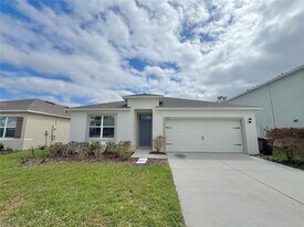 632 Autumn Stream Dr in Auburndale, FL - Building Photo