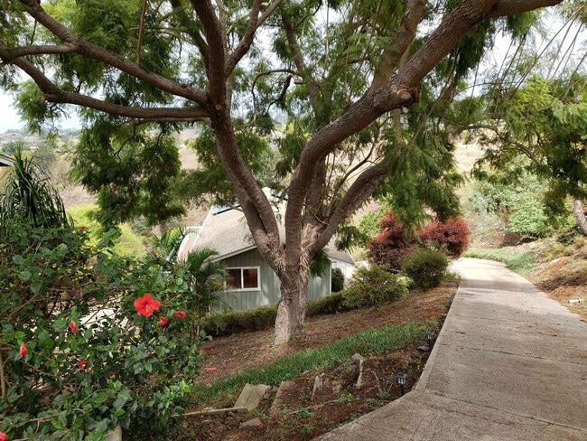 property at 2664 Lower Kula Rd