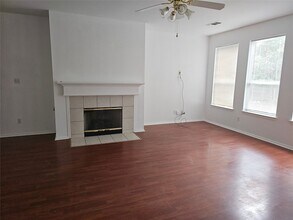 7023 Greenspoint Dr in Arlington, TX - Building Photo - Building Photo
