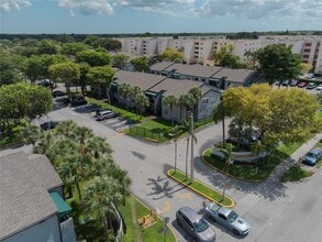 7429 SW 152nd Ave in Miami, FL - Building Photo - Building Photo