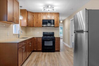 2131 W 53rd Pl in Chicago, IL - Building Photo - Building Photo