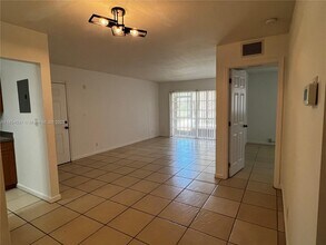 2964 NW 55th Ave in Lauderhill, FL - Building Photo - Building Photo