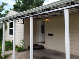 1181 Newark St in Aurora, CO - Building Photo