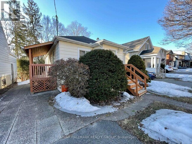 112 Clegg St in Ottawa, ON - Building Photo - Building Photo