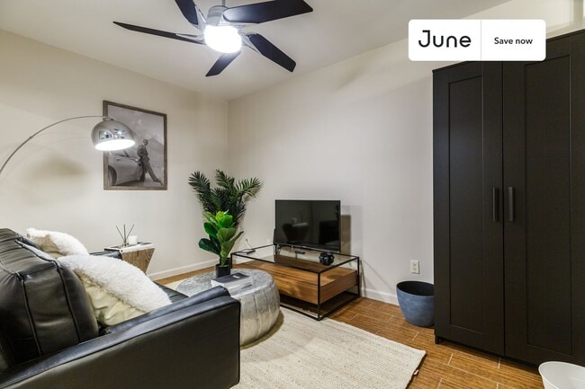 7 Eldridge St in New York, NY - Building Photo - Building Photo