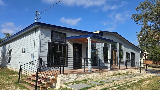 17621 Stacey Ln in Lago Vista, TX - Building Photo - Building Photo