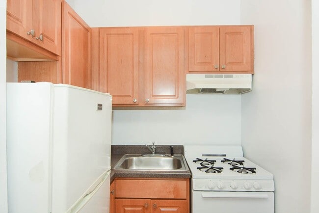 1742 N Humboldt Blvd, Unit 604 in Chicago, IL - Building Photo - Building Photo