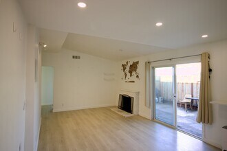 1755 Tulane Ave in East Palo Alto, CA - Building Photo - Building Photo