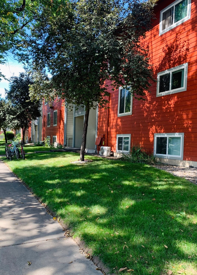 Campus Park Apartments in Fort Collins, CO - Building Photo - Building Photo