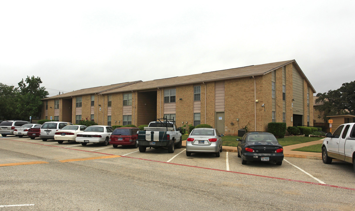 San Gabriel Apartments in Georgetown, TX - Building Photo