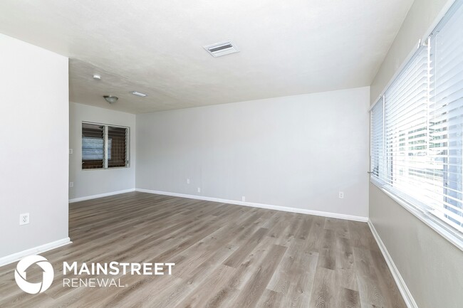 410 W Crystal Dr in Sanford, FL - Building Photo - Building Photo