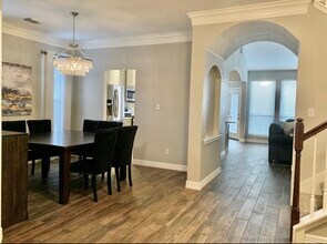 10918 S Falls Terrace in Houston, TX - Building Photo - Building Photo