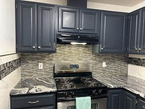 5569 S Vesel Ct in Freeland, WA - Building Photo - Building Photo