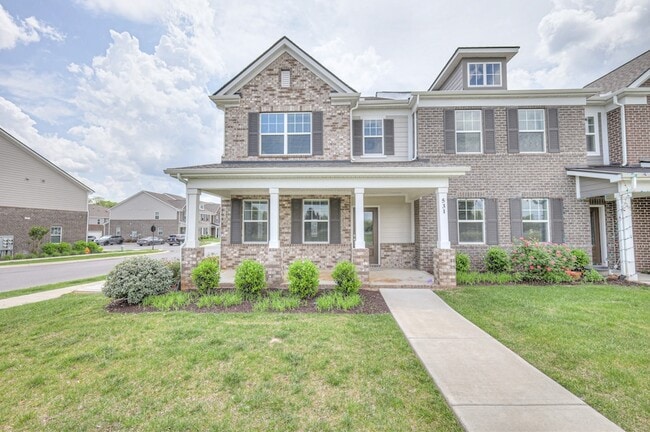 531 Swanholme Dr in Murfreesboro, TN - Building Photo - Building Photo