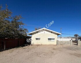 1411 Nancy St in Barstow, CA - Building Photo - Building Photo