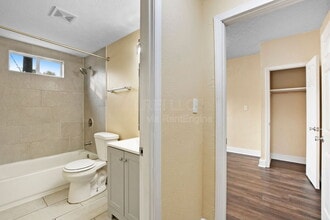 2751 Alford Ave in Louisville, KY - Foto de edificio - Building Photo