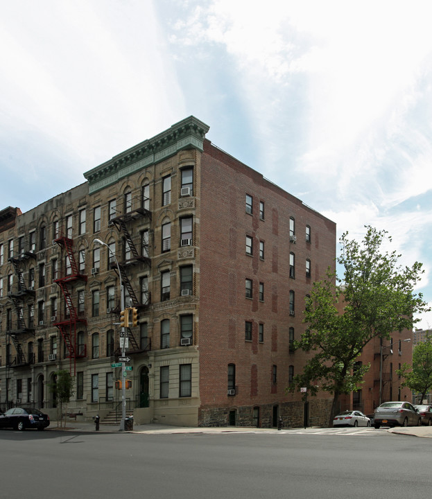 604 St Nicholas Ter in New York, NY - Foto de edificio