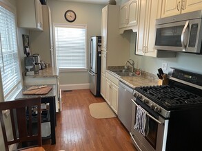 10 E Washington St, Unit #3 in Ellicottville, NY - Building Photo - Building Photo