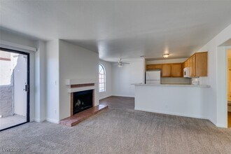 2963 Juniper Hills Blvd in Las Vegas, NV - Building Photo - Building Photo