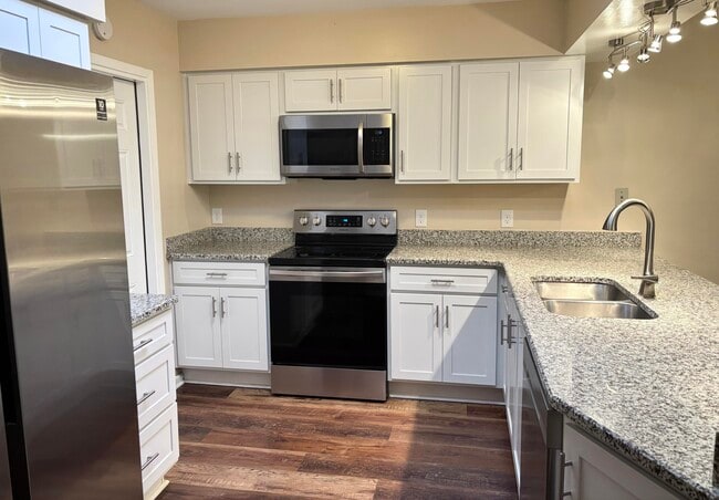 93 Cutter Ln in Shalimar, FL - Building Photo - Building Photo