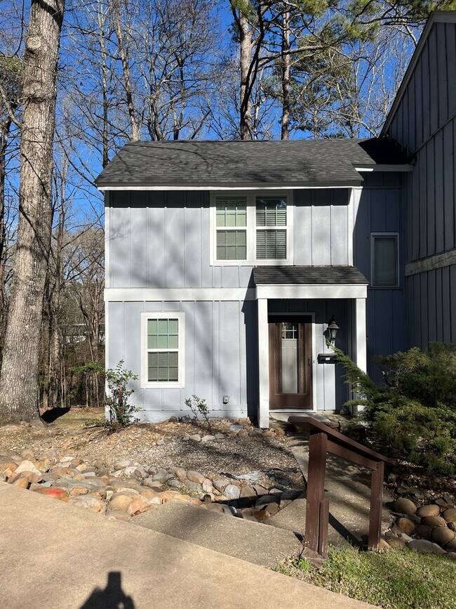 property at 145 La Vista Ln
