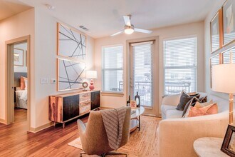 13725 Summit Ridge Dr in Houston, TX - Building Photo - Building Photo