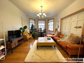 25 Gibbs St, Unit 2 in Brookline, MA - Building Photo - Building Photo