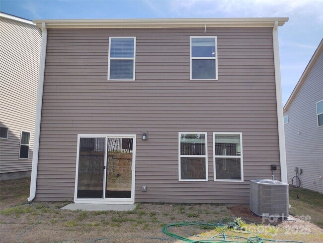 326 Hyssop Ct in Fort Mill, SC - Building Photo - Building Photo