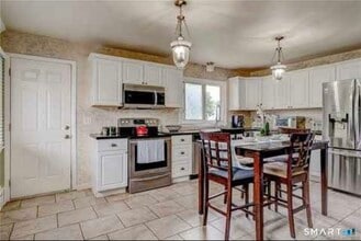 127 Englewood Ave in Bridgeport, CT - Building Photo - Building Photo