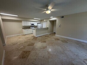 2166 Arbour Walk Cir in Naples, FL - Building Photo - Building Photo