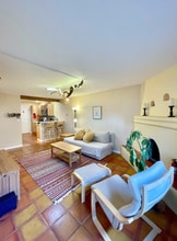 811 Cll Saragosa in Santa Fe, NM - Building Photo - Building Photo