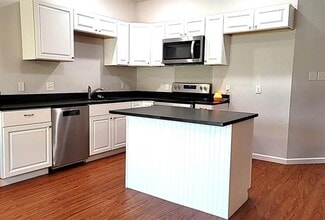 751 Pipeline Ct in Hurst, TX - Building Photo - Building Photo
