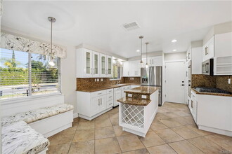 22422 Miranda St in Los Angeles, CA - Building Photo - Building Photo