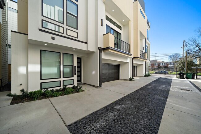 property at 3513 Hutchins St
