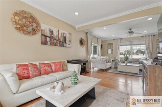 32 Franklin St in Piscataway, NJ - Building Photo - Building Photo