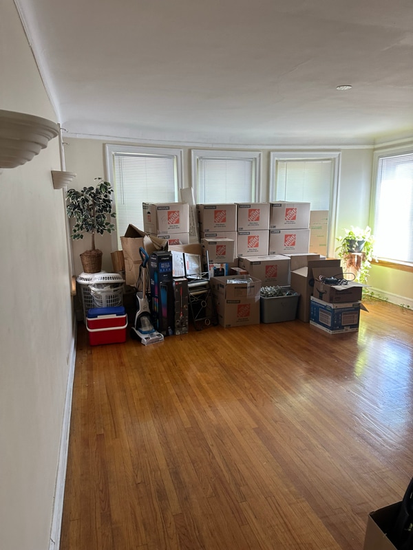 8328 S Ingleside Ave in Chicago, IL - Building Photo - Building Photo