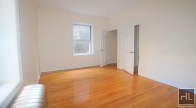 WEST 13 STREET in New York, NY - Building Photo - Building Photo