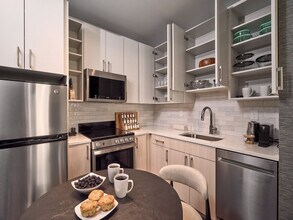 1301 Callowhill St in Philadelphia, PA - Building Photo - Building Photo