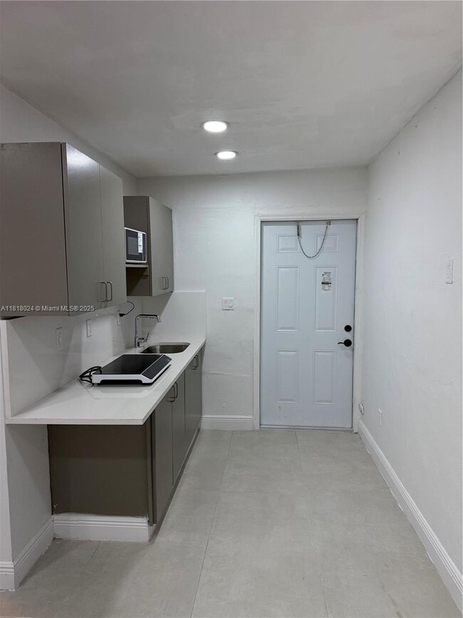 property at 4711 SW 27th St