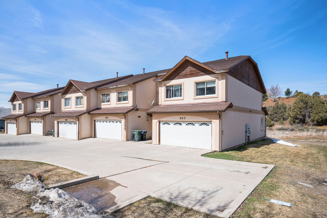 249-257 Jenkins Ranch Rd in Durango, CO - Building Photo