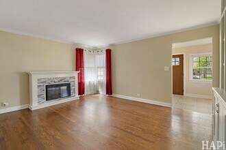 115 N Hager Ave in Barrington, IL - Building Photo - Building Photo